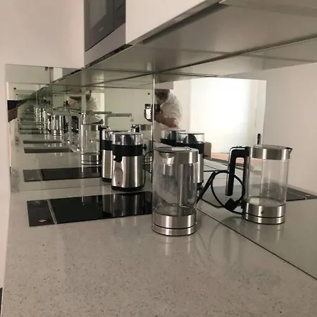 Appartement Splendide Studio, 10' A Pied De Monaco + Parking Beausoleil